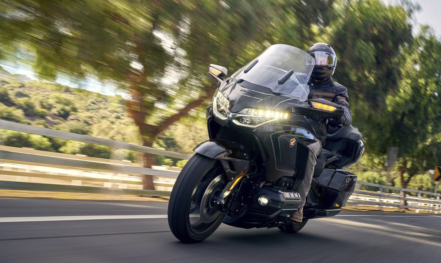 Преимущества Gold Wing Tour 2026