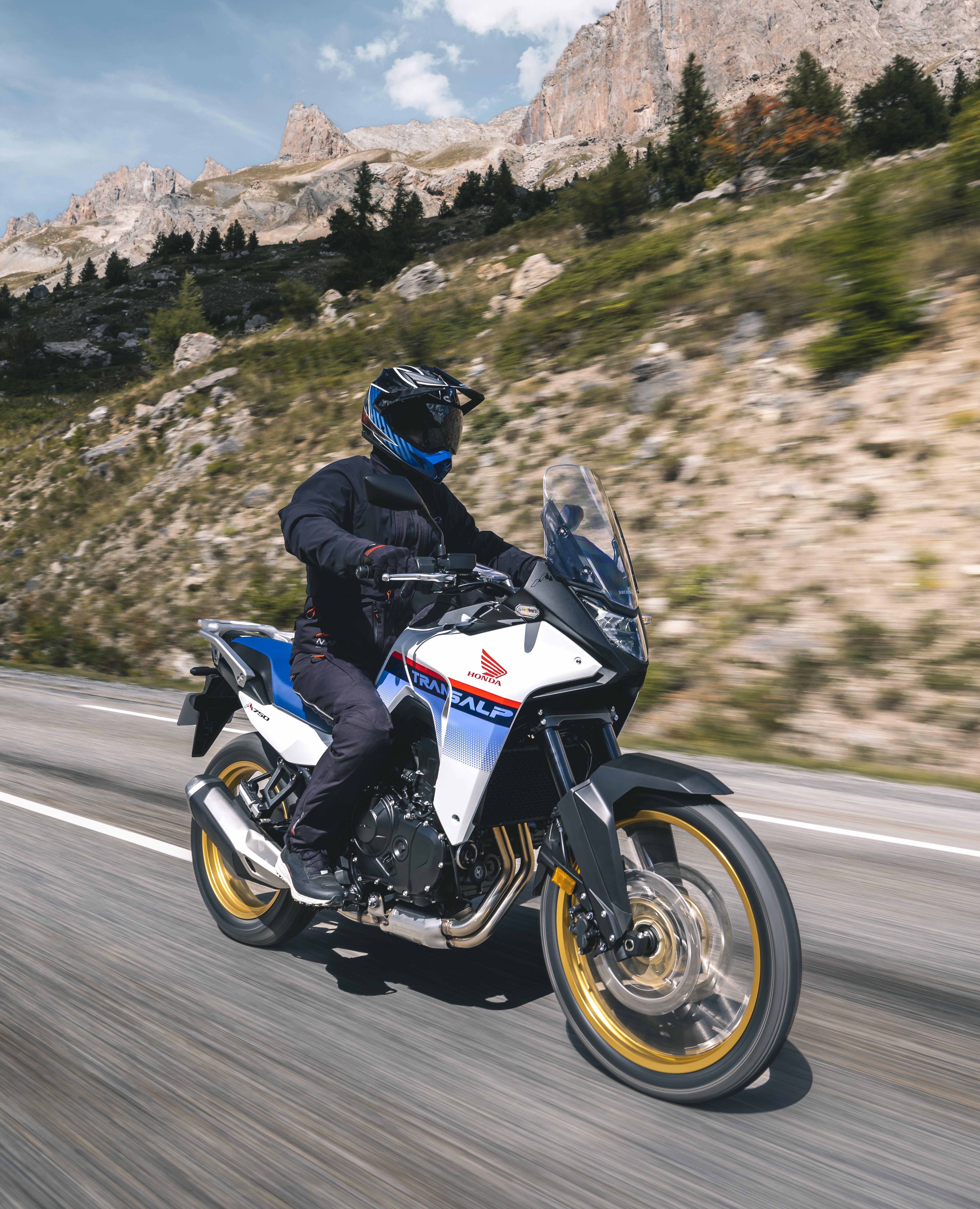 Преимущества XL750 TRANSALP