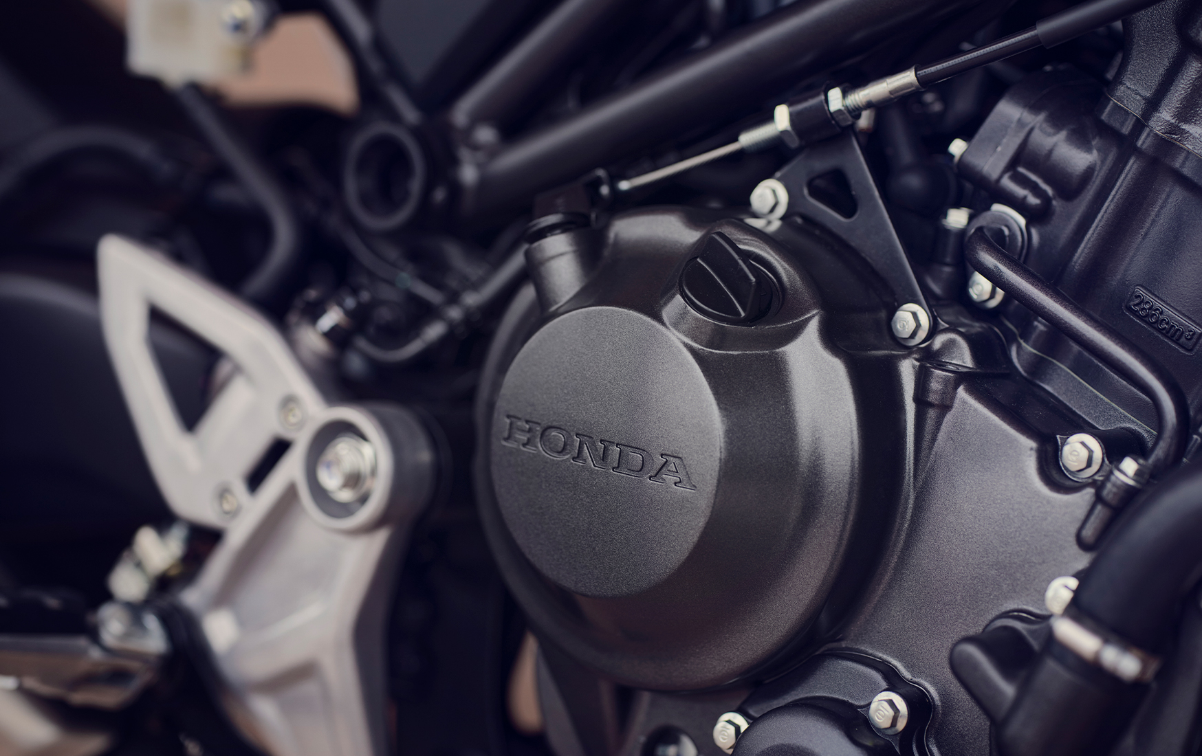 Особенности CB300R 2022