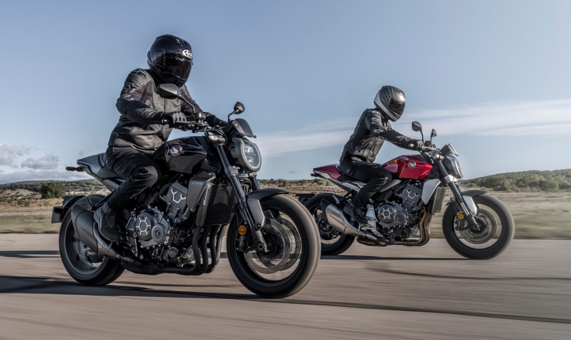 Мотоцикл honda cbr 1000. Смотреть фото Мотоцикл honda cbr 1000. Смотреть картинку Мотоцикл honda cbr 1000. Картинка про Мотоцикл honda cbr 1000. Фото Мотоцикл honda cbr 1000