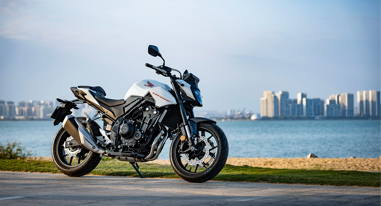 CB400F
