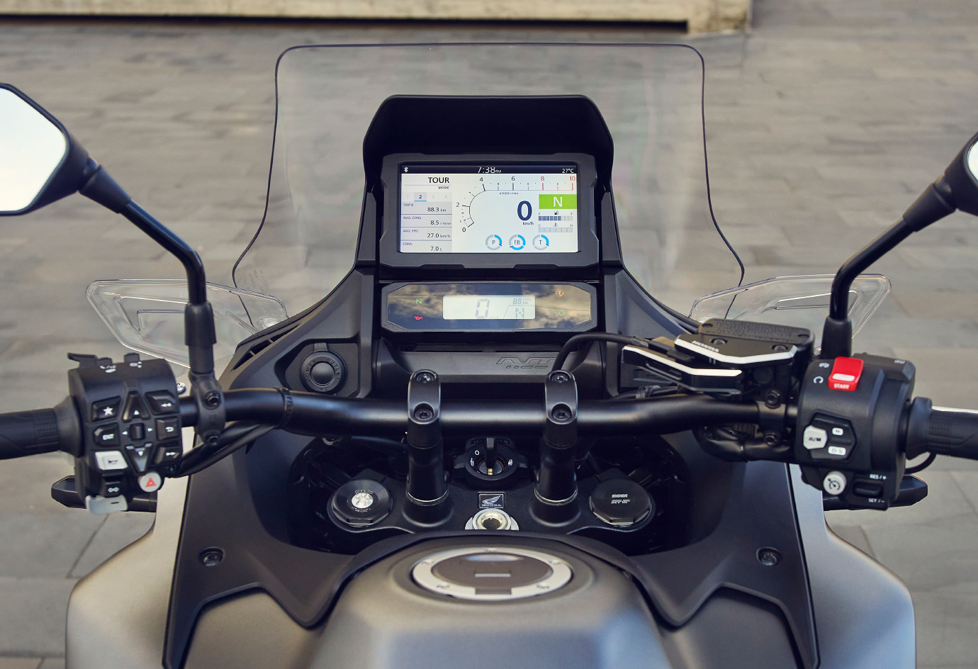 Особенности NT1100