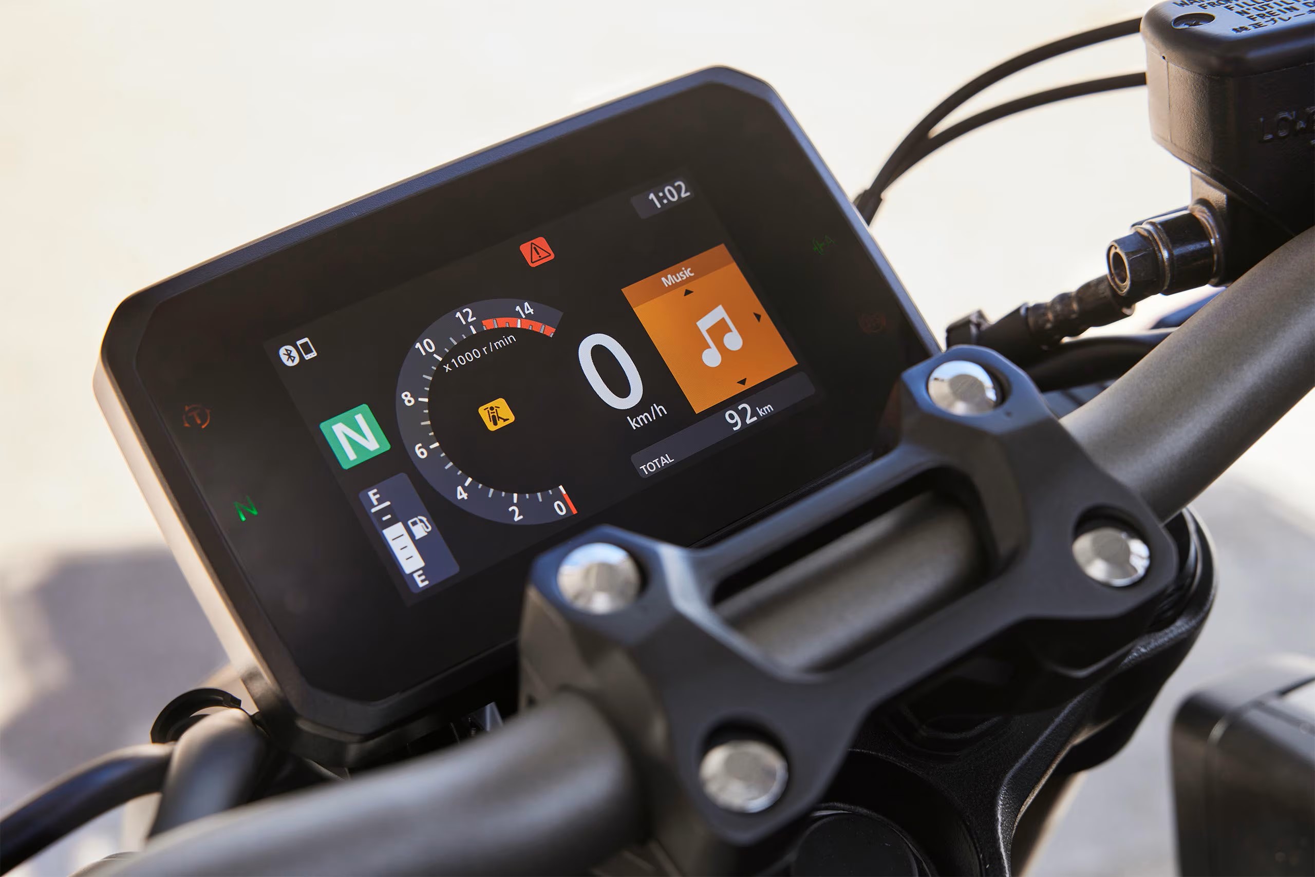 Преимущества CB650RA