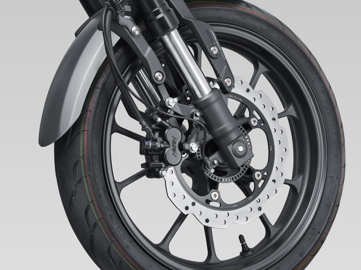 Преимущества CB190TR