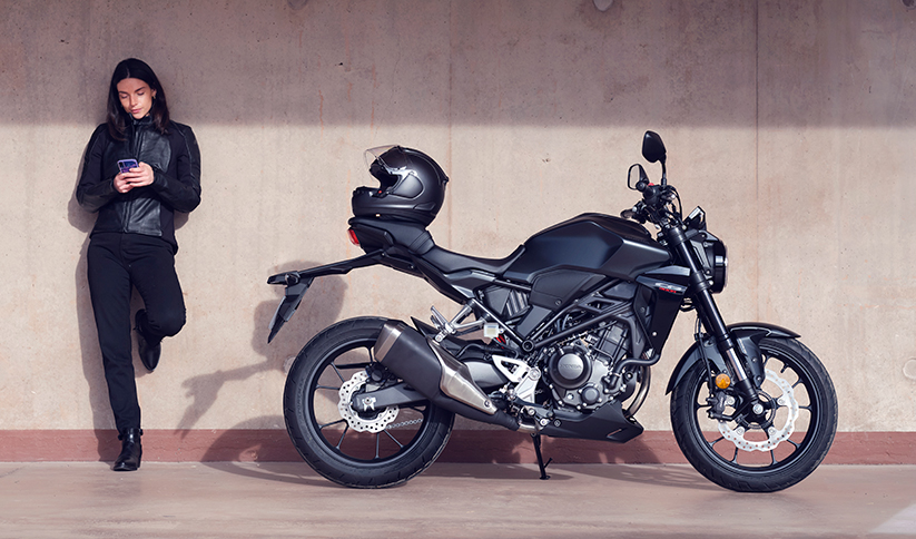 Преимущества CB300R 2022