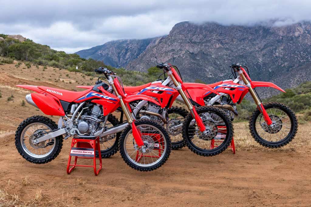 340464_The_CRF250R_and_CRF250RX_headline_the_2022_CRF_family_updates.jpg